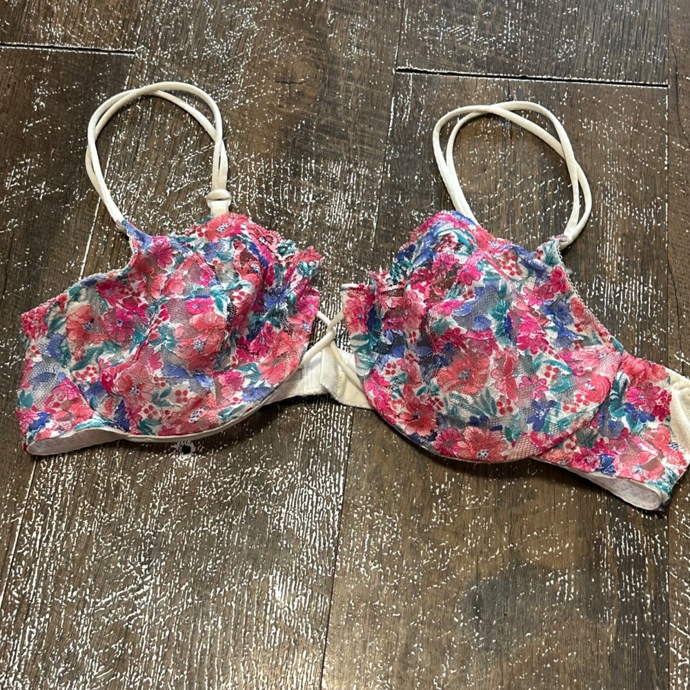 Jaclyn Smith Floral Lace Underwire Bra Pink Blue White 36C Unlined Mesh Strappy